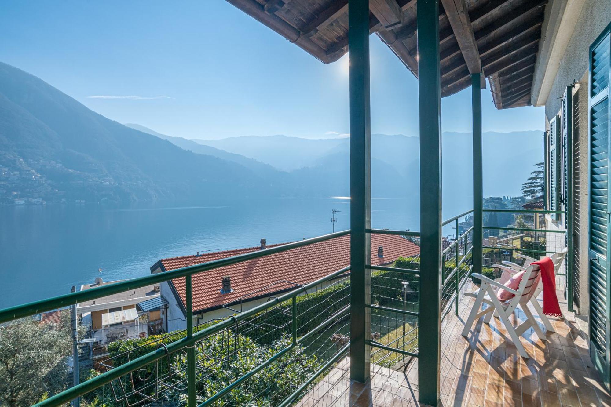 Casa Bambu - Splendida Vista Lago E Posto Auto Laglio Dış mekan fotoğraf