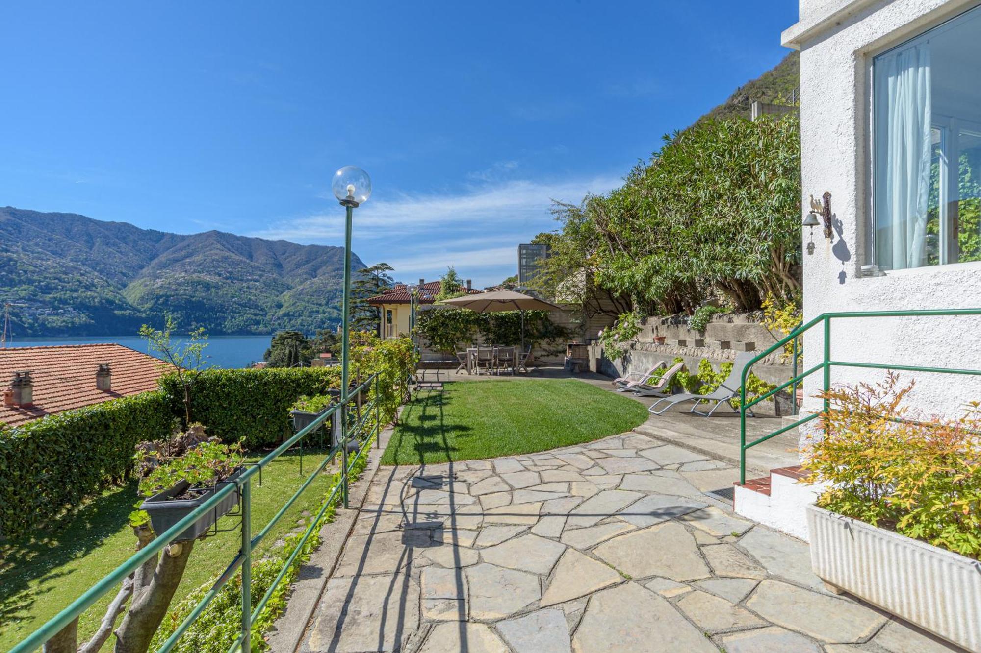 Casa Bambu - Splendida Vista Lago E Posto Auto Laglio Dış mekan fotoğraf